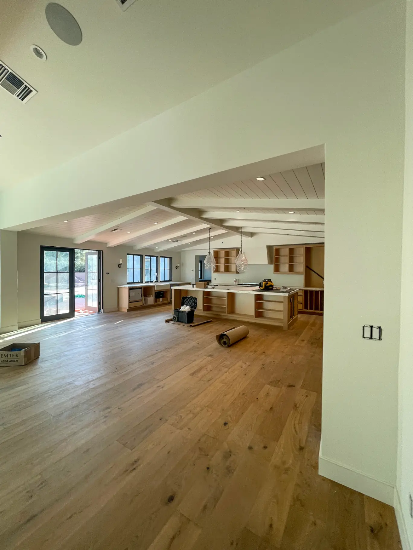 Open concept Scottsdale kitchen with freshly painted walls in a durable washable finish that wipes clean